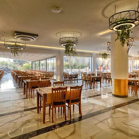 Grand Uysal Beach & Spa Hotel Alanya Bagian luar foto