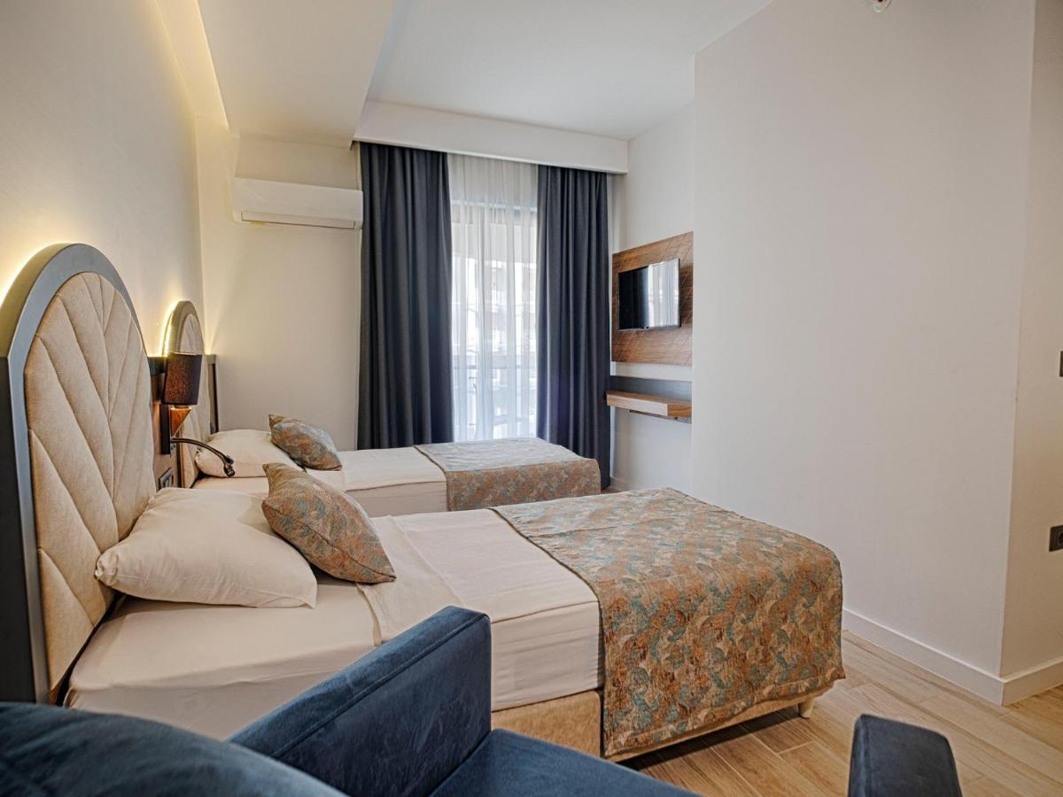 Grand Uysal Beach & Spa Hotel Alanya Bagian luar foto