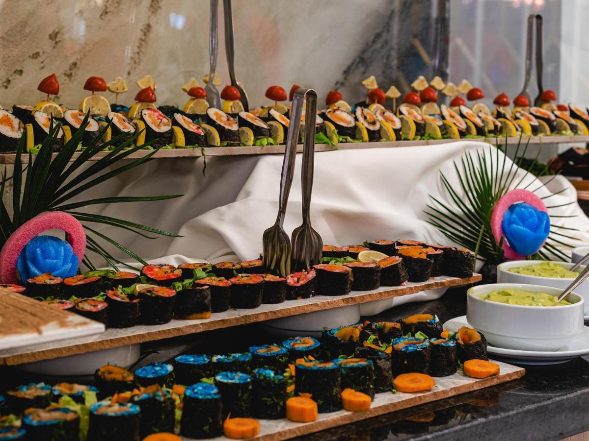 Grand Uysal Beach & Spa Hotel Alanya Bagian luar foto