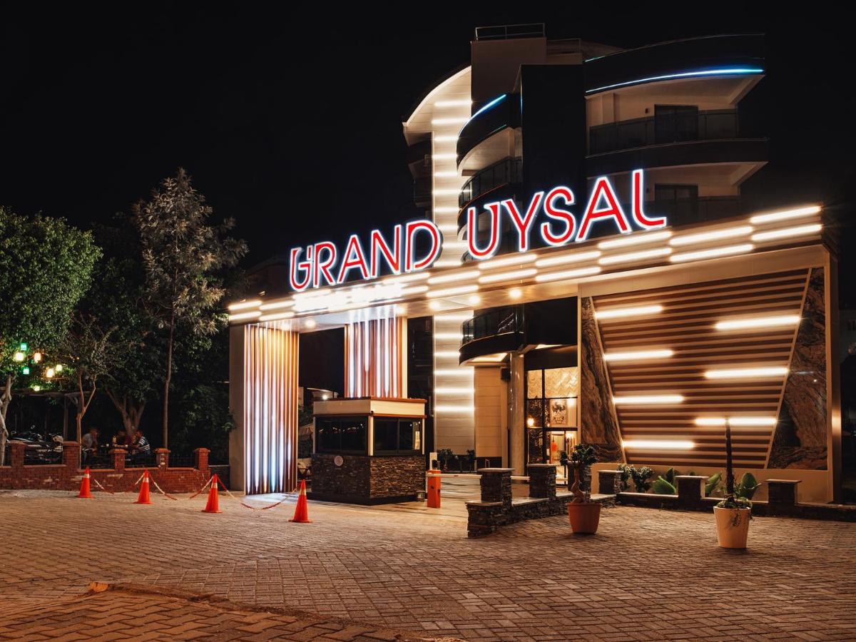 Grand Uysal Beach & Spa Hotel Alanya Bagian luar foto